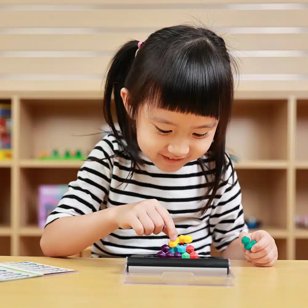 SMART GAMES IQ六角大挑戰:圖片 4